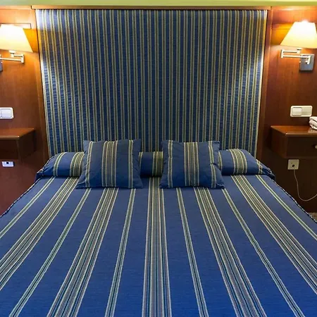 מלון Royal Costa 3*